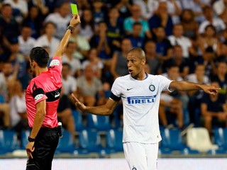 Inter bez Škriniara prekvapujúco prehral, do hry nezasiahol ani Mráz