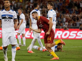 Futbalisti AS Rím remizovali s Atalantou 3:3.