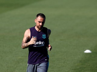 Paco Alcacer opúšťa Barcelonu minimálne na jednu sezónu.