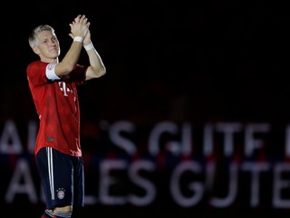 Bastian Schweinsteiger sa exhibičným zápasom rozlúčil s Bayernom Mníchov.
