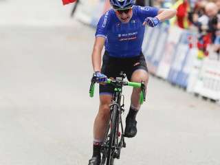 Talianka Pirroneová víťazí v pretekoch junioriek na MS v cyklistike 2017 v nórskom Bergene.