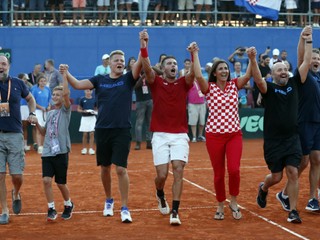 Chorvátsko oslavuje postup do finále Davisovho pohára.