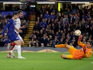 Slovák Tujvel si zachytal proti Chelsea, Greguš prihral na jeden z gólov