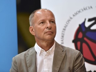 Šéf basketbalového zväzu odstúpil pre spor o legionároch