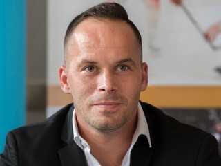 Dušan Pašek mladší, ešte ako ambasádor slovenskej asociácie hokejistov (SIHPA).