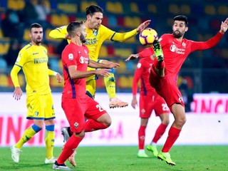 Momentka zo zápasu Frosinone - Fiorentina.