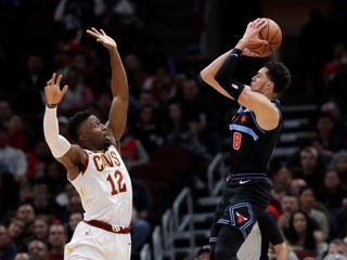 Momentka zo zápasu Chicago - Cleveland.