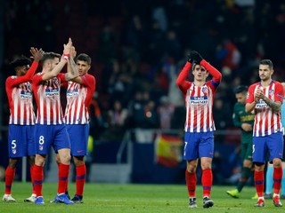 Spokojní hráči Atlética po víťazstve nad Borussiou Dortmund.