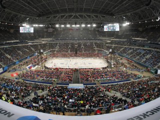 Rusi zdolali Fínov, zápas pod holým nebom videlo 71-tisíc fanúšikov