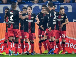 Gólová radosť hráčov Bayeru Leverkusen.