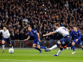 Futbalisti Tottenhamu zdolali Chelsea 1:0. O víťazstve rozhodol z pokutového kopu Harry Kane.