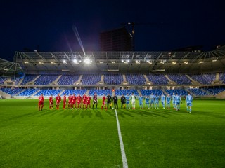 Úvodný prípravný zápas na novom štadióne na Tehelnom poli.