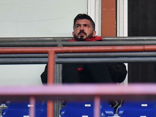 Tréner AC Miláno Gennaro Gattuso sledoval stretnutie pre trest iba z hľadiska.