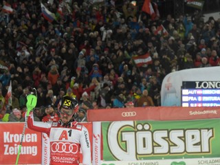 Hirscher deklasoval konkurenciu a suverénne vyhral slalom v Schladmingu