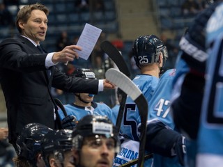 Lavička HC Slovan Bratislava.