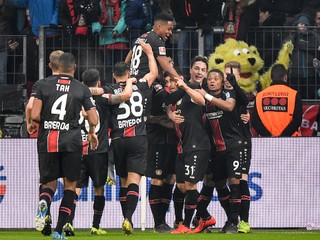 Futbalisti Bayeru Leverkusen.