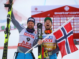 Aksel Lund Svindal (vľavo) a Kjetil Jansrud.