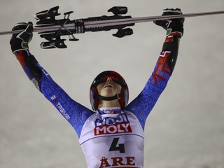 Petra Vlhová sa raduje z titulu majsterky sveta v obrovskom slalome.