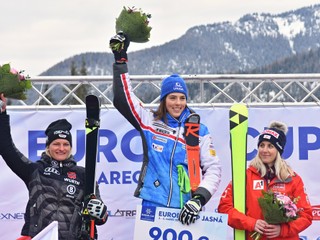 Petra Vlhová sa raduje z víťazstva v obrovskom slalome na Európskom pohári v Jasnej 2019.