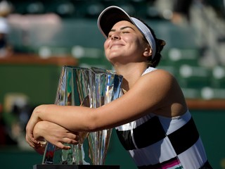 Andreescová dosiahla životný úspech, vyhrala turnaj v Indian Wells