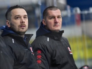 Tréner Viliam Čacho (vľavo).