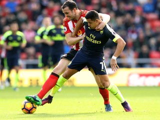 John O'Shea (vzadu) ešte v drese Sunderlandu.