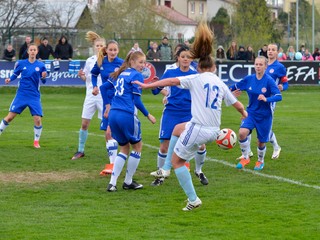 Ilustračná fotografia zo zápasu Partizán Bardejov - Slovan Bratislava.