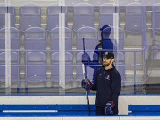 Tréner Michal Handzuš počas tréningu slovenskej reprezentácie deň pred začiatkom Majstrovstiev sveta v ľadovom hokeji 2019.