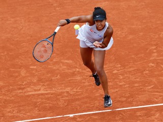 Naomi Osaková v zápase druhého kola na Roland Garros 2019.