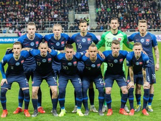 Hráči Slovenska pred zápasom o postup na Majstrovstvá Európy 2020 medzi Slovensko a Maďarskom.