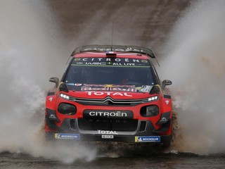 Sebastien Ogier v Citroene C3.