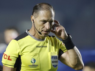 Nestor Pitana