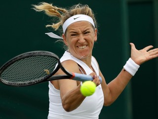 Victoria Azarenková v zápase proti Ajli Tomljanovicovej v 2. kole dvojhry na grandslamovom tenisovom turnaji vo Wimbledone 2019.