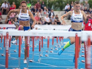 Zľava: Slovenské reprezentantky Simona Takácsová a Stanislava Lajčáková.