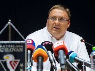 Výkonný viceprezident a člen predstavenstva klubu HC Slovan Bratislava Juraj Široký ml. počas tlačovej konferencie 1. júla 2019 v Bratislave.
