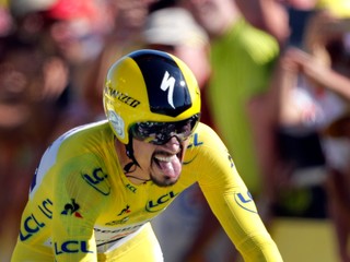 Julian Alaphilippe po víťazstve v 13. etape na Tour de France 2019.