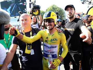 Julian Alaphilippe v cieli 13. etapy Tour de France 2019.