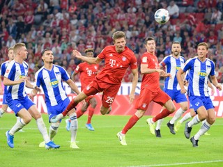 Momentka zo zápasu Bayern Mníchov - Hertha Berlín.