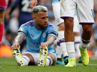 Nicolas Otamendi počas zápasu MAnchestru City proti Tottenhamu Hotspur.