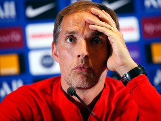 Thomas Tuchel počas tlačovej konferencie.