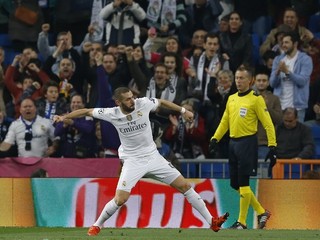 Karim Benzema oslavuje strelený gól.