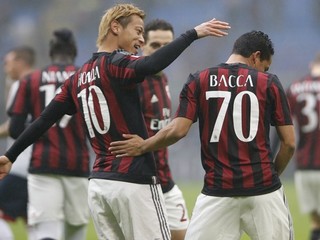 Carlos Bacca a Keisuke Honda patria k najväčším útočným zbraniam AC Miláno.