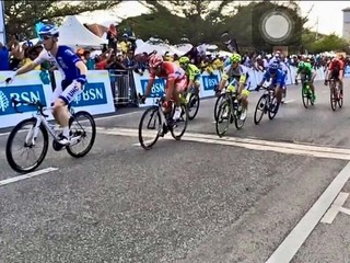 Američan John Murphy prišiel do cieľa najrýchlejšie.