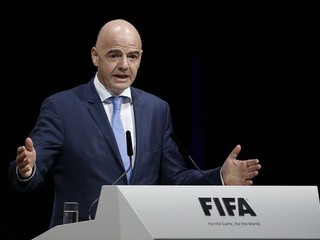 FIFA má nového prezidenta, delegáti zvolili Gianniho Infantina
