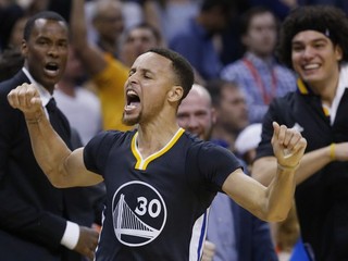 Stephen Curry je aktuálne asi najväčšou hviezdou NBA.