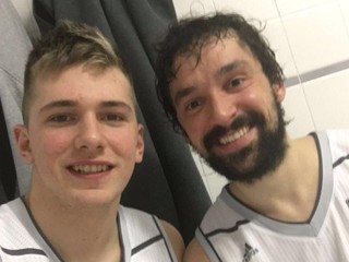 Na akciu mali 1,3 sekundy. Hráč dal kôš z vlastnej polovice