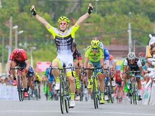 Juraj Sagan bojoval o víťazstvo, v etape skončil napokon druhý