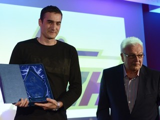 Legendárny brankár bude minimálne do konca prebiehajúceho ligového ročníka pôsobiť na domácich palubovkách.