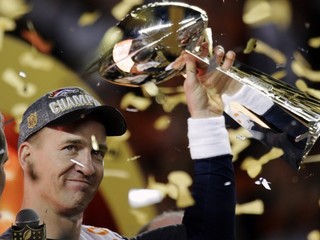 Americké publikum miluje svojich športových hrdinov. A Peyton Manning do tejto kategórie rozhodne patrí.