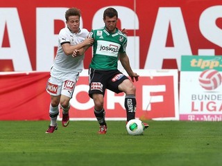 Schicker (vpravo) ešte v drese tímu SV Ried.